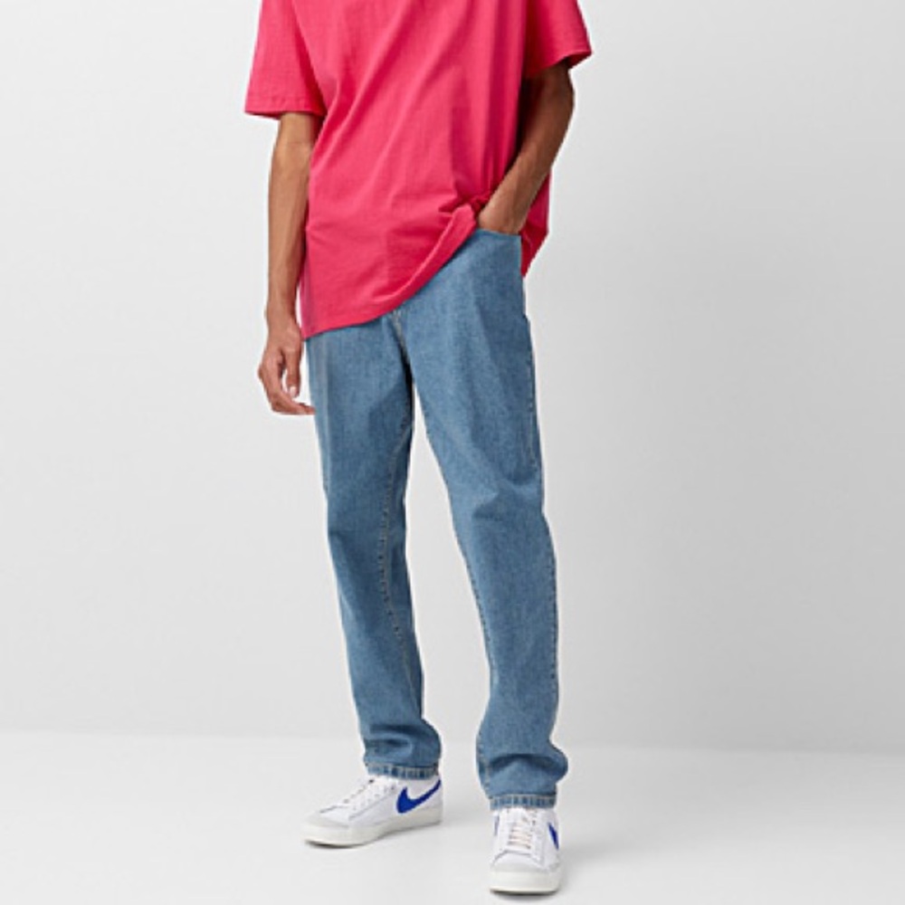 Blue Straight-Leg Jeans with Relaxed Fit
